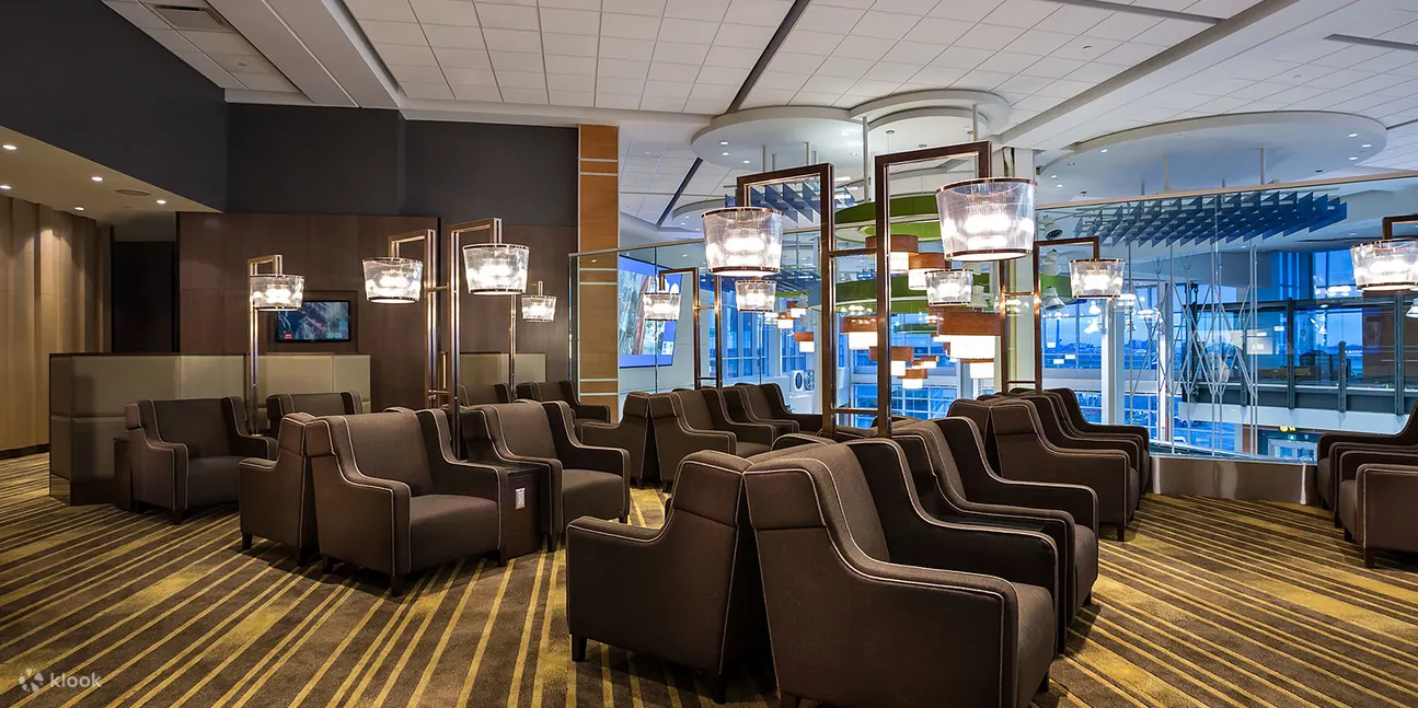 温哥华国际机场Plaza Premium Lounge贵宾室服务