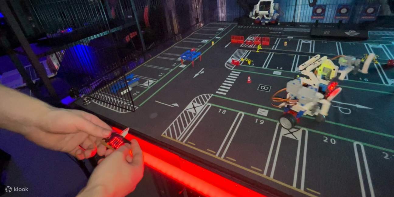 Esperienza di Imbarco e Pilotaggio di Robot Gigante a Tokyo