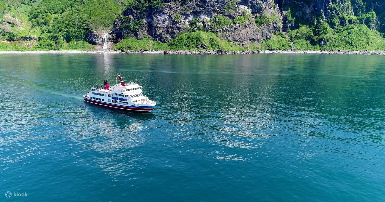 shiretoko nature cruise