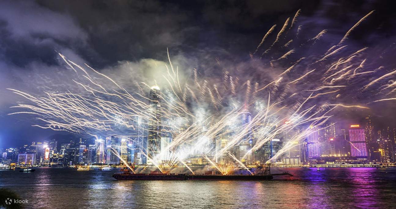 维多利亚港游艇夜游-维港一号(含无限饮品+维港摄影)