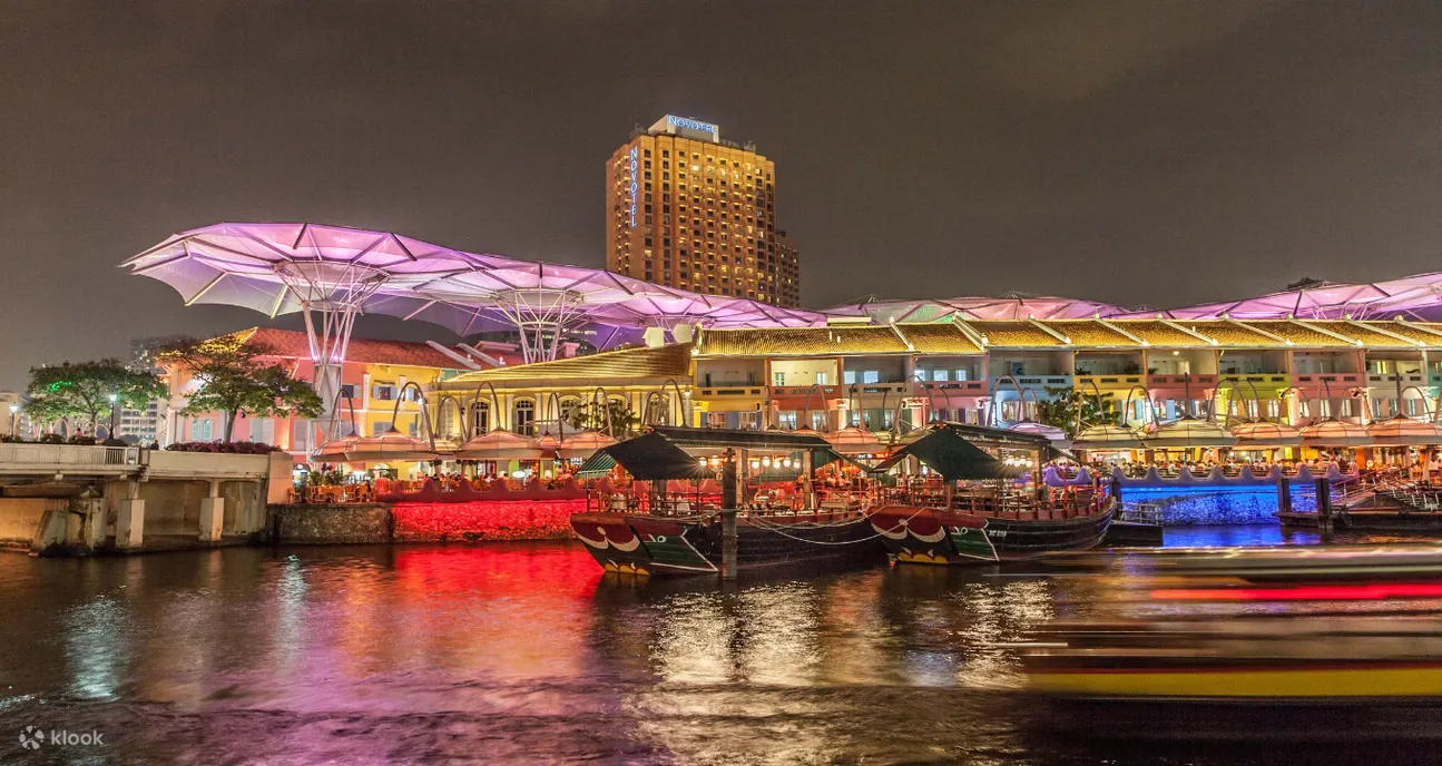 Cruise through history along the Singapore River