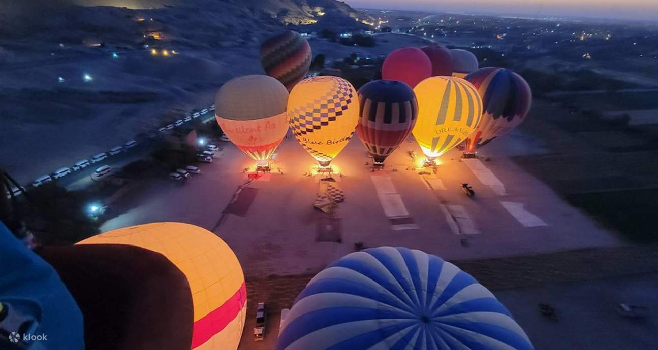 Atemberaubende Aussicht bei der Heißluftballonfahrt 