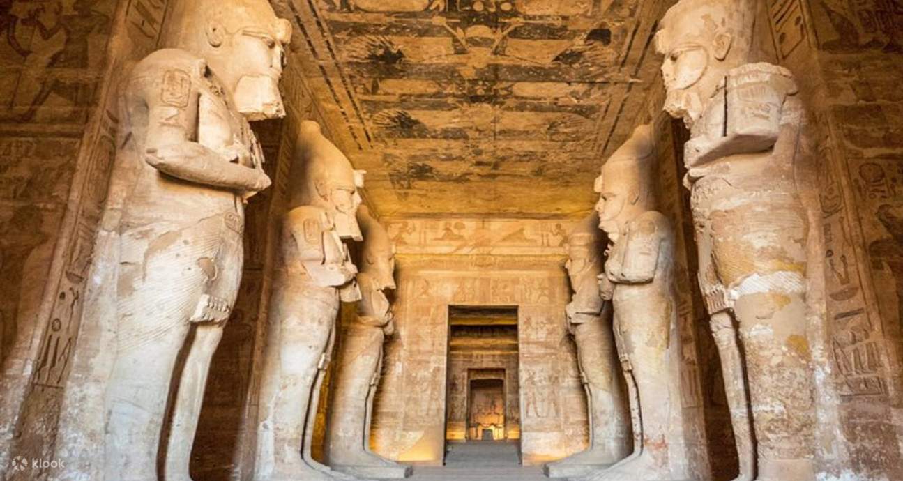 【再販】アブ・シンベル神殿 サンドストーン アブ・シンベル神殿ツアー（アスワン発、フライト利用）を予約