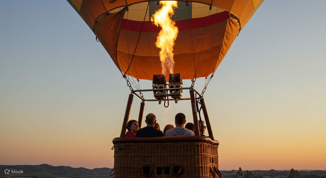 Đi khinh khí cầu ngắm cảnh Marrakech & Dãy núi Atlas