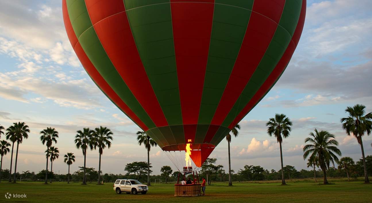 Naik Balon Udara Klasik di Atas Marrakech & Pegunungan Atlas