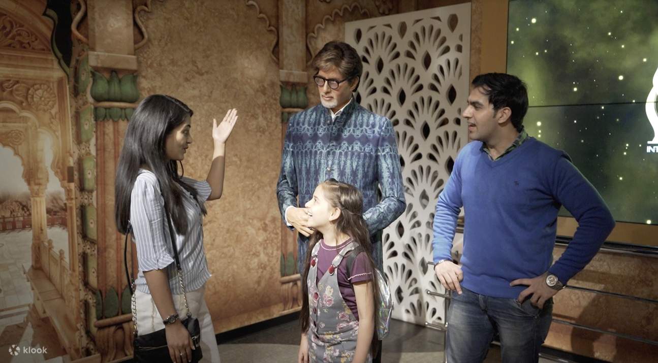 Get this conversation framed with a Legendary actor, Amitabh Bachan!