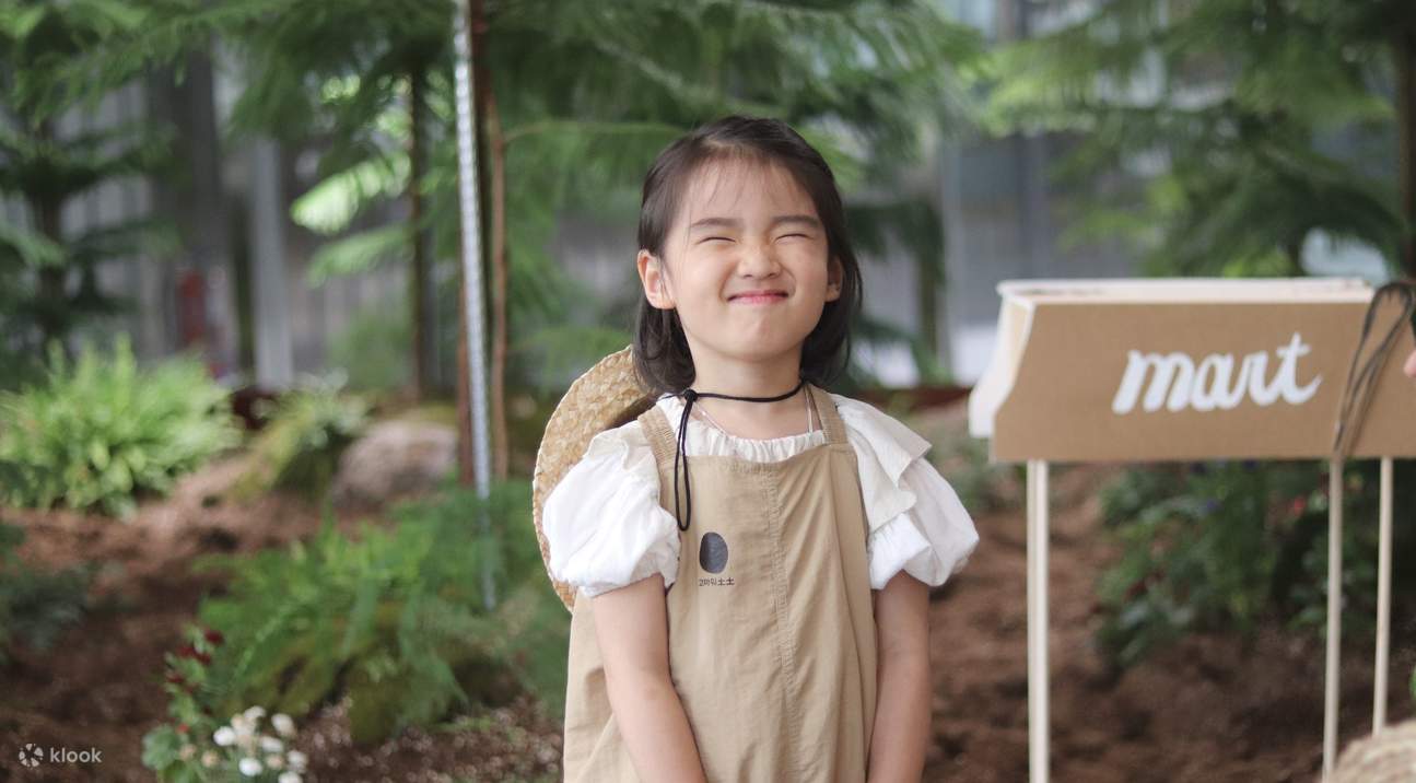 GomawoTOTO: Pengalaman Bermain Tanah di Dalam Ruangan dan Kelas Memasak yang Seru