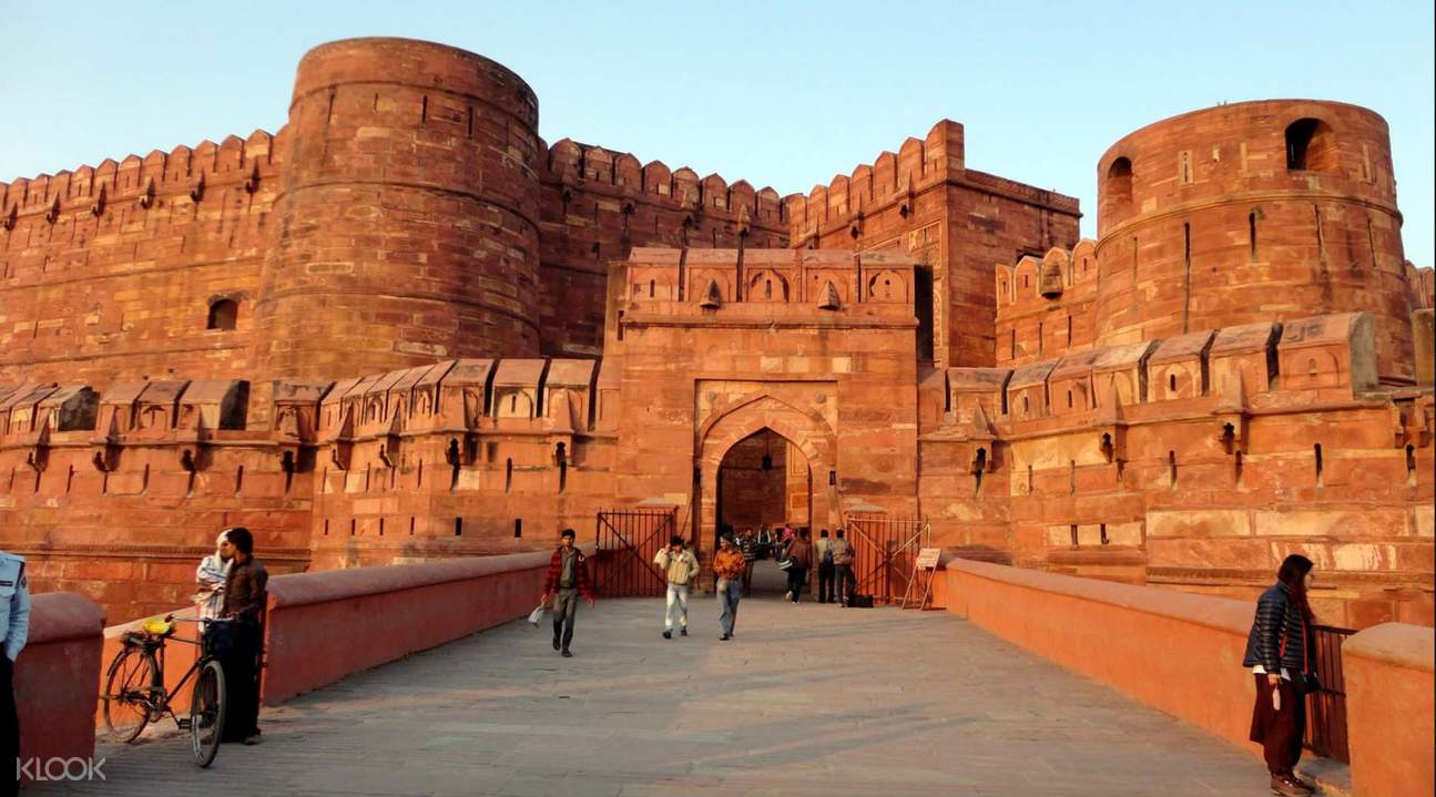 Taj Mahal & Agra Private Tour from Delhi (by Express Train in Executive