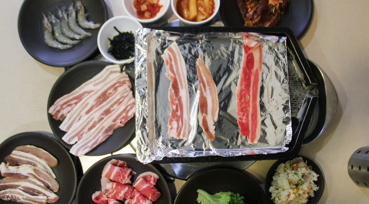 新加坡牛车水Ssikkek Korean Grill BBQ Buffet