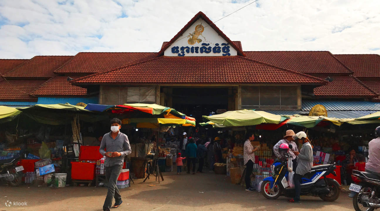 Những kỉ niệm mua sắm thú vị tại chợ Thmey