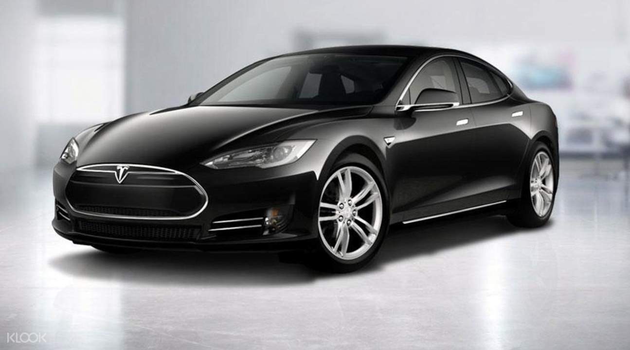 Tesla 香港機場接送