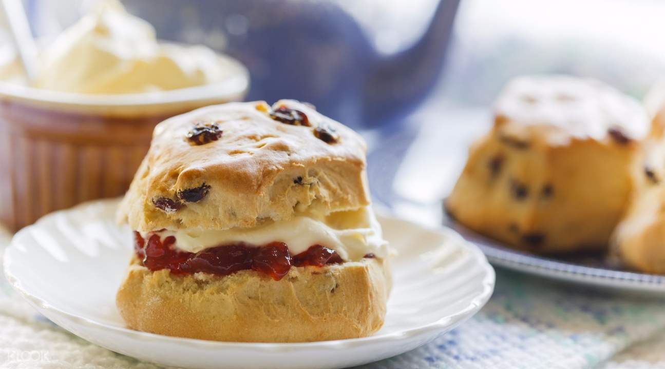 [SALE] Lake District Day Tour from London with Afternoon Tea and Cruise Ticket KD