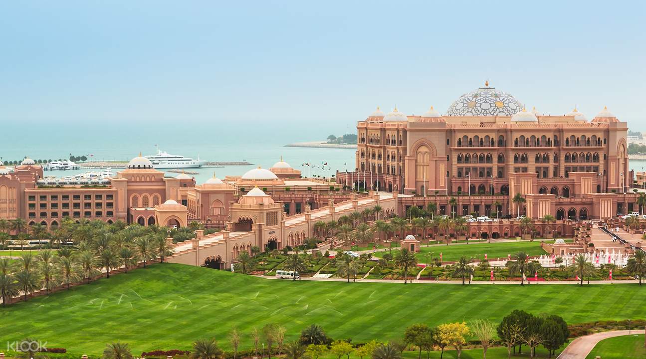Abu Dhabi City Tour With Ferrari World Warner Bros Or