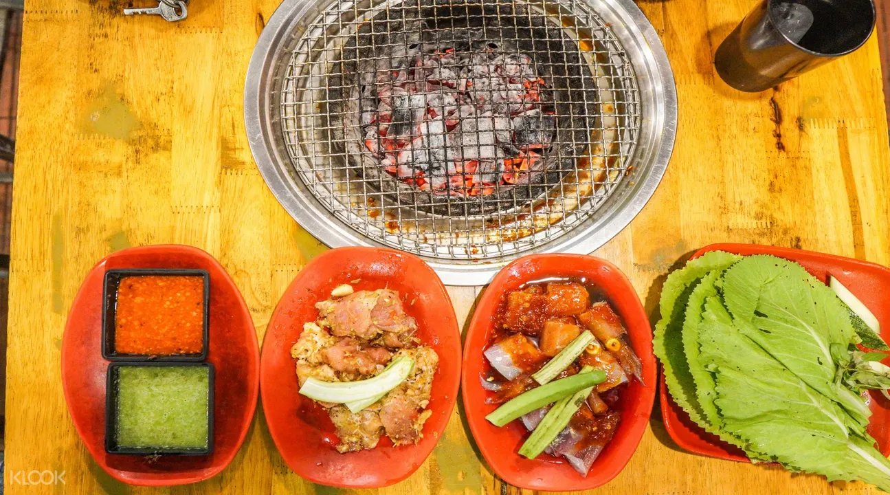 峴港美食觀光夜遊 越式BBQ
