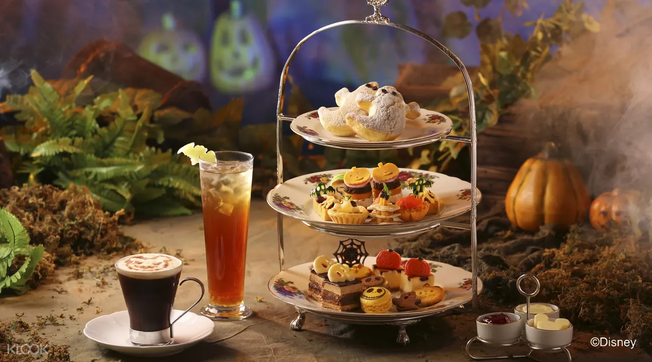 Hong Kong Disneyland Halloween Time Klook Us
