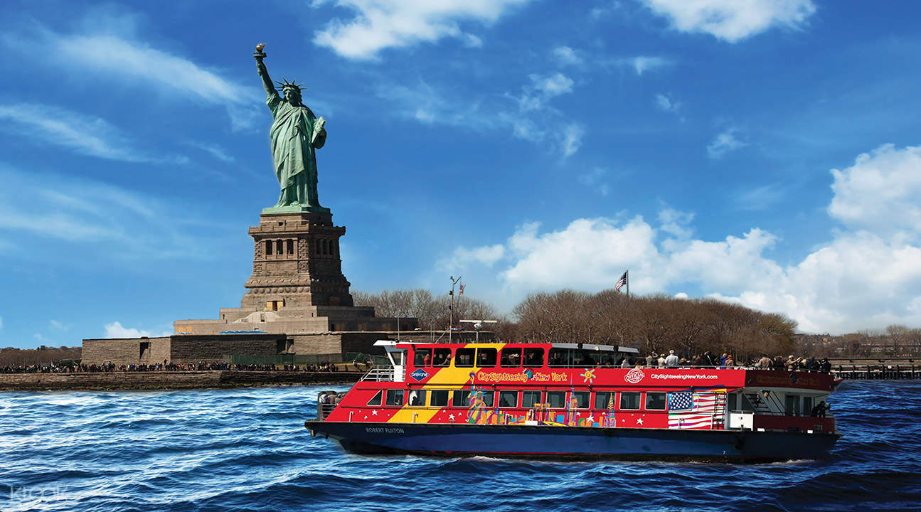 Arrive a Tourist. Leave a Local. Looking for the best place to board or re-join our New York sightseeing bus tour? Enter your location or place of interest to find the nearest Big Bus stop.