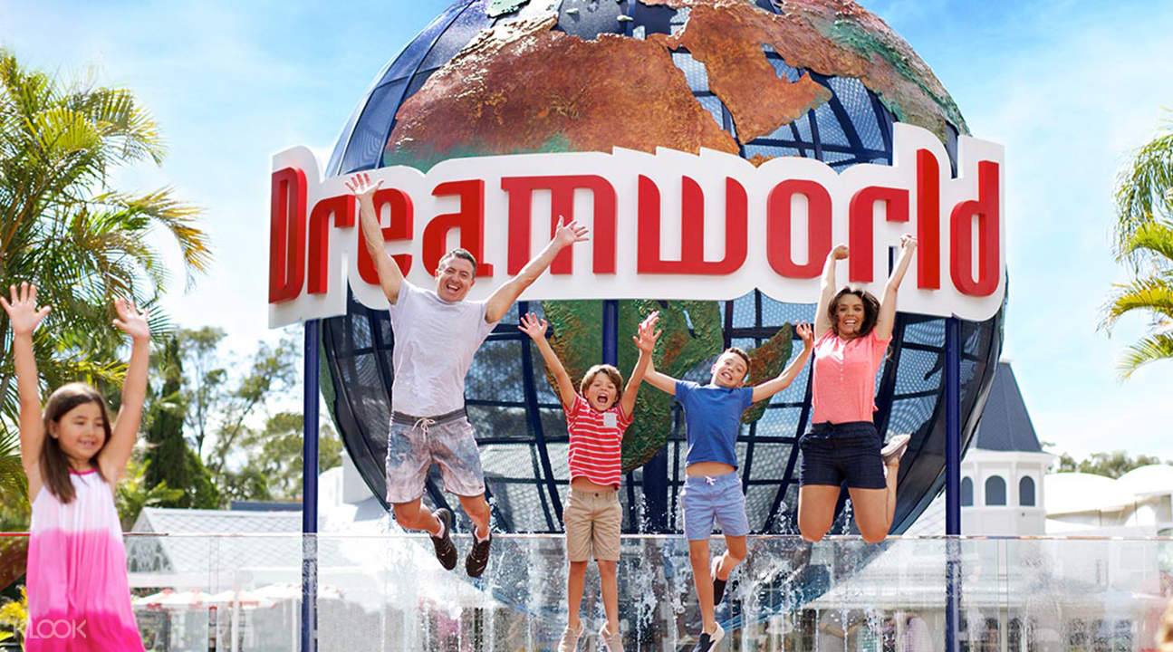 dreamworld, whitewater world, and skypoint day