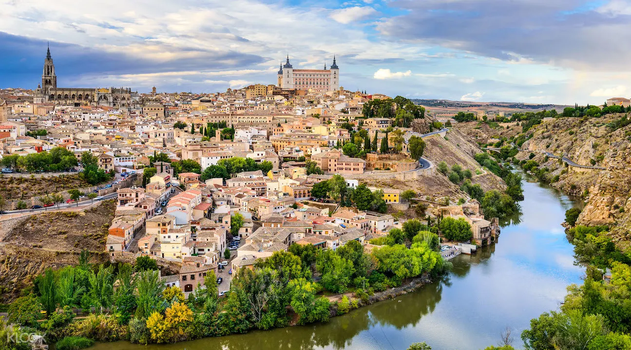 Toledo and Segovia Day Tour from Madrid