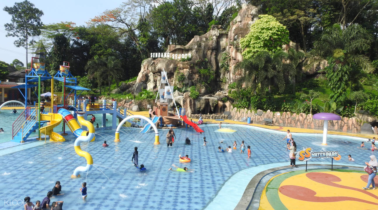 Tiket Masuk SS Waterpark TMII di Jakarta