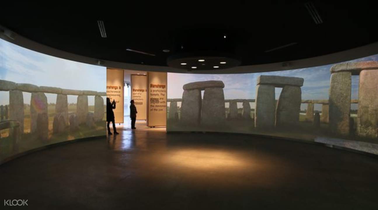 Stonehenge Express Half Day Tour from London (with Audio