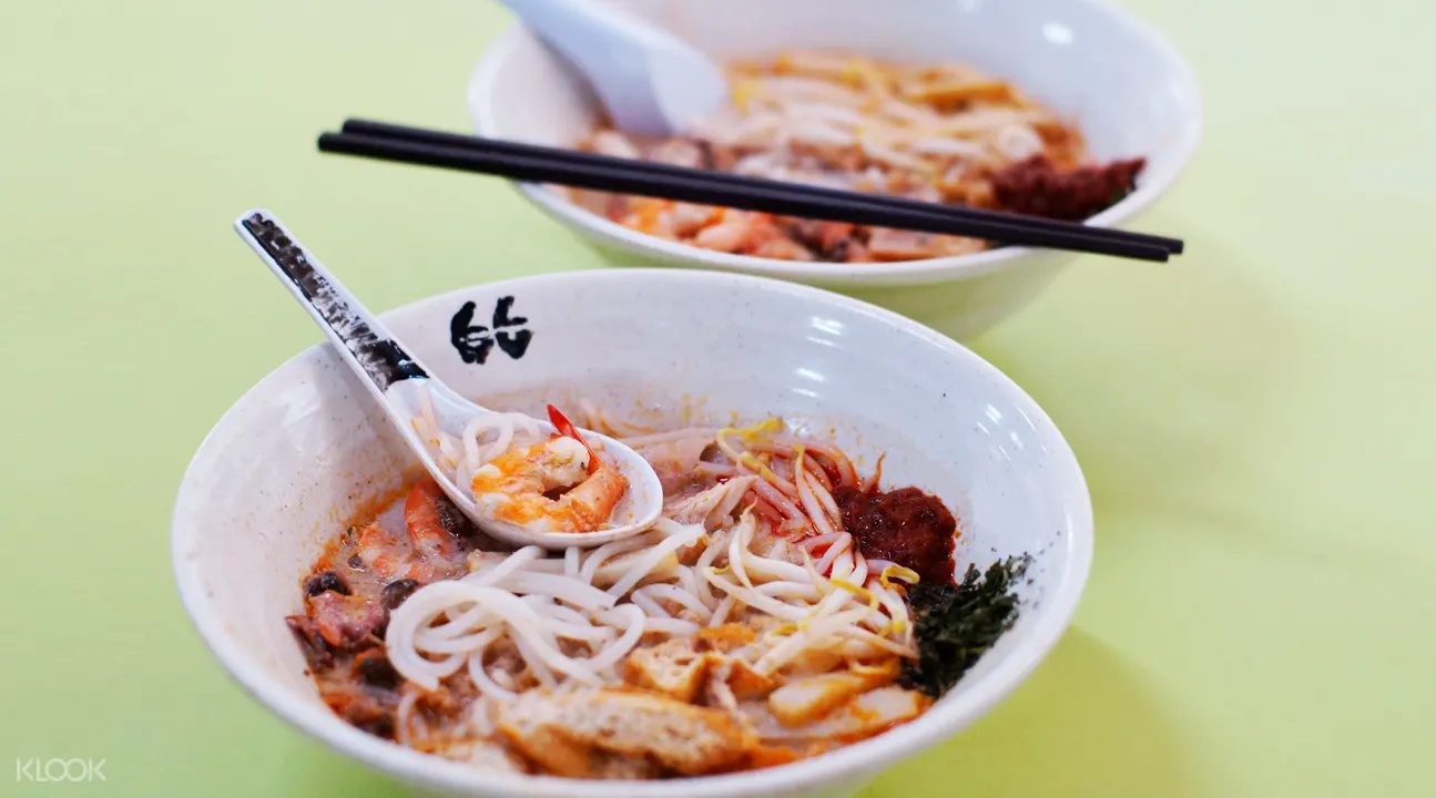 馳名結霜橋三輪車叻沙新加坡