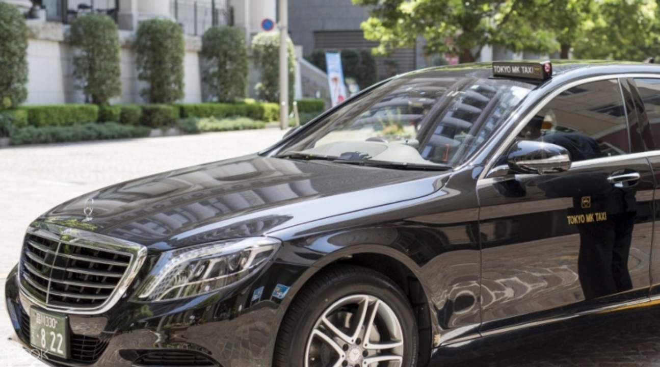 Private Haneda Airport Taxi Transfer (HND) for Tokyo, Japan