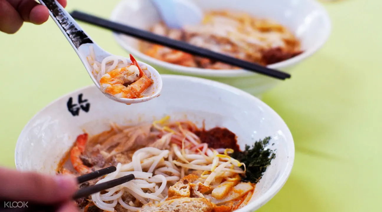 馳名結霜橋三輪車叻沙新加坡