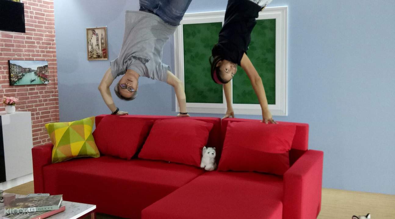 บ านกล บห ว upside down world ศาลายา กร งเทพ