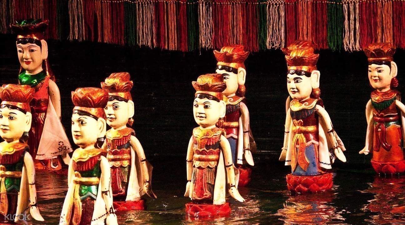 Hanoi Street Food Walking Tour with Water Puppet Show in Hanoi, Vietnam