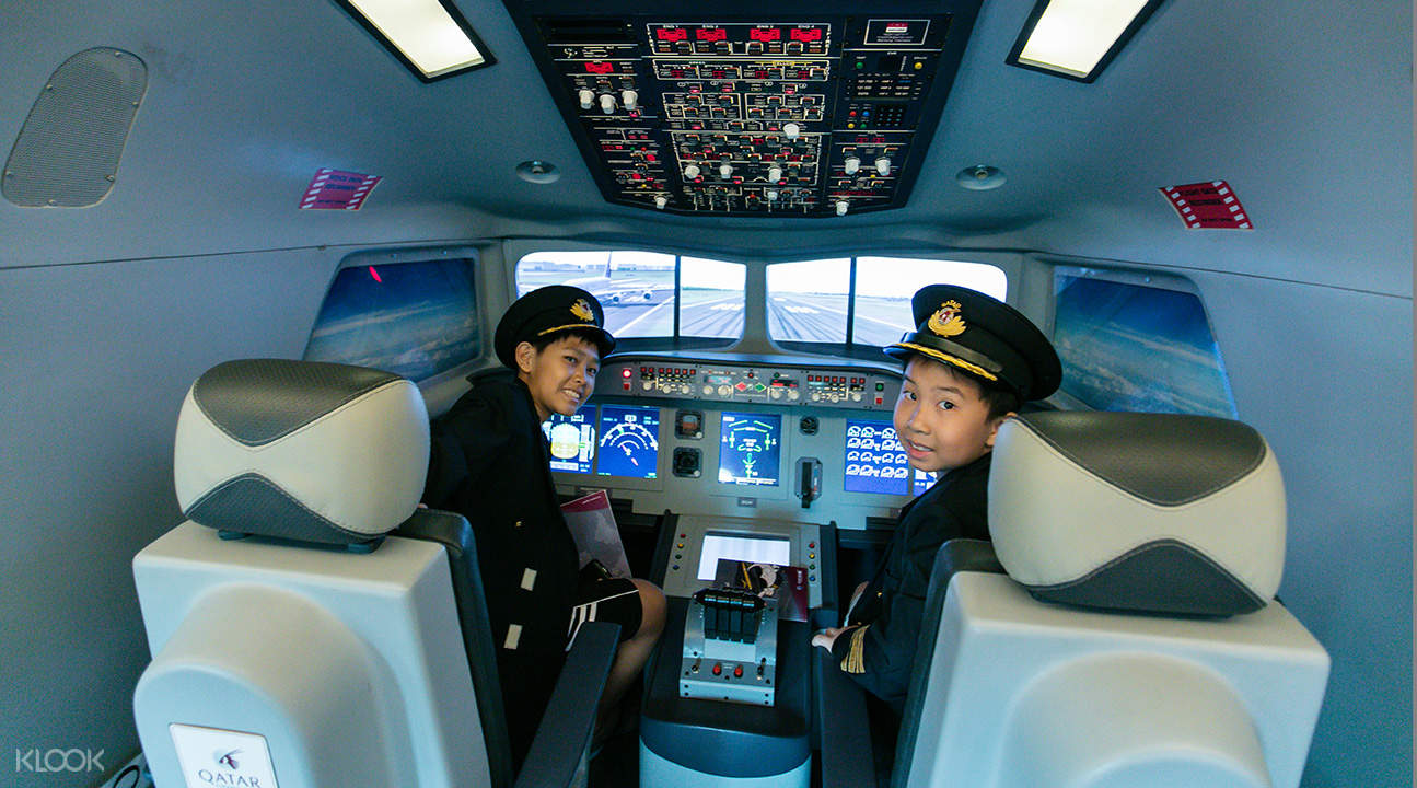 Kidzania airplane