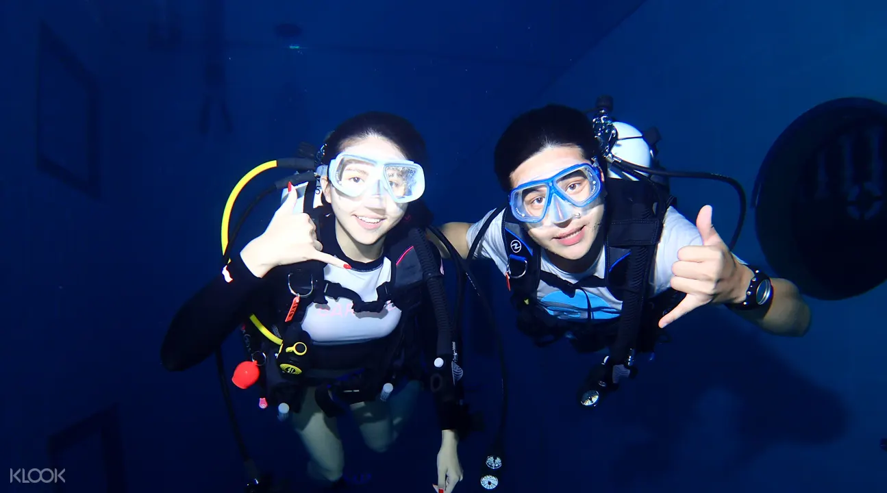 台中潛立方旅館