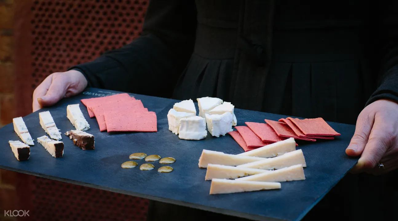 維多利亞女王市場美食之旅
