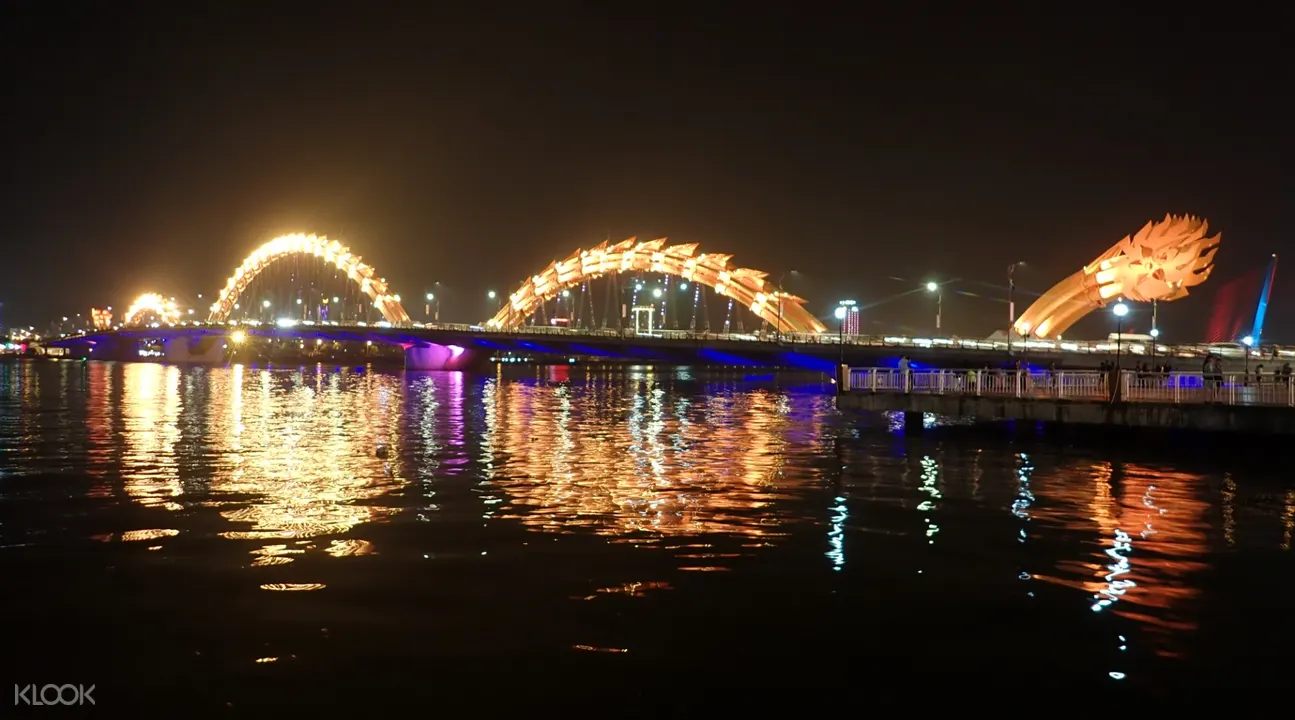 機車夜遊峴港（中文導遊）