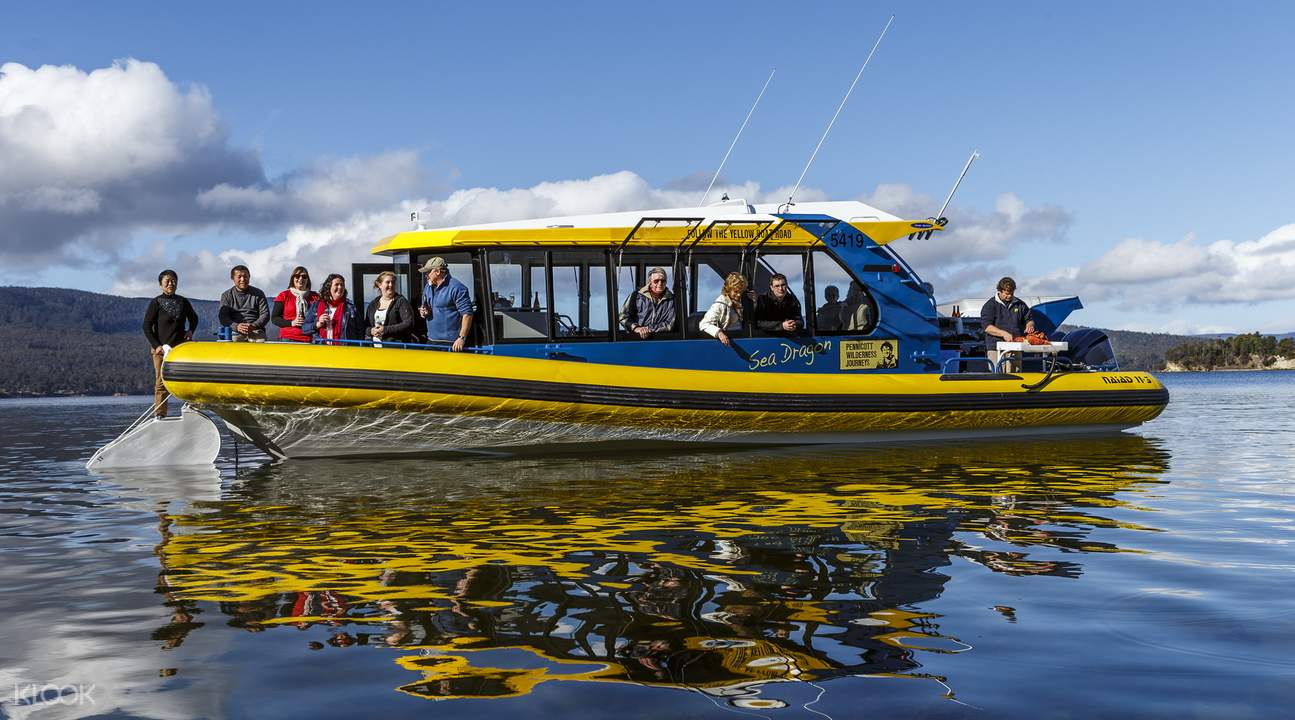 Tasmania Seafood Seduction Cruise Tour