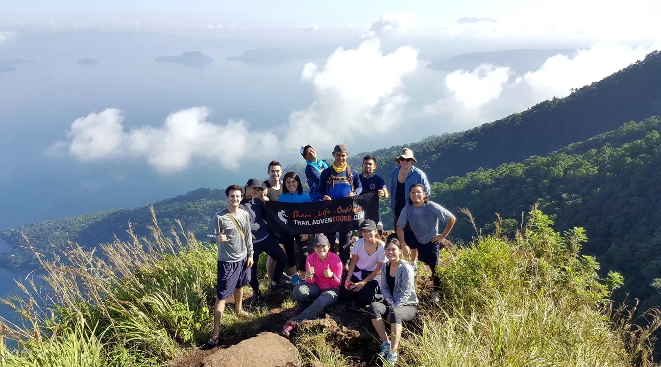 菲律賓八打雁馬庫洛提山徒步之旅