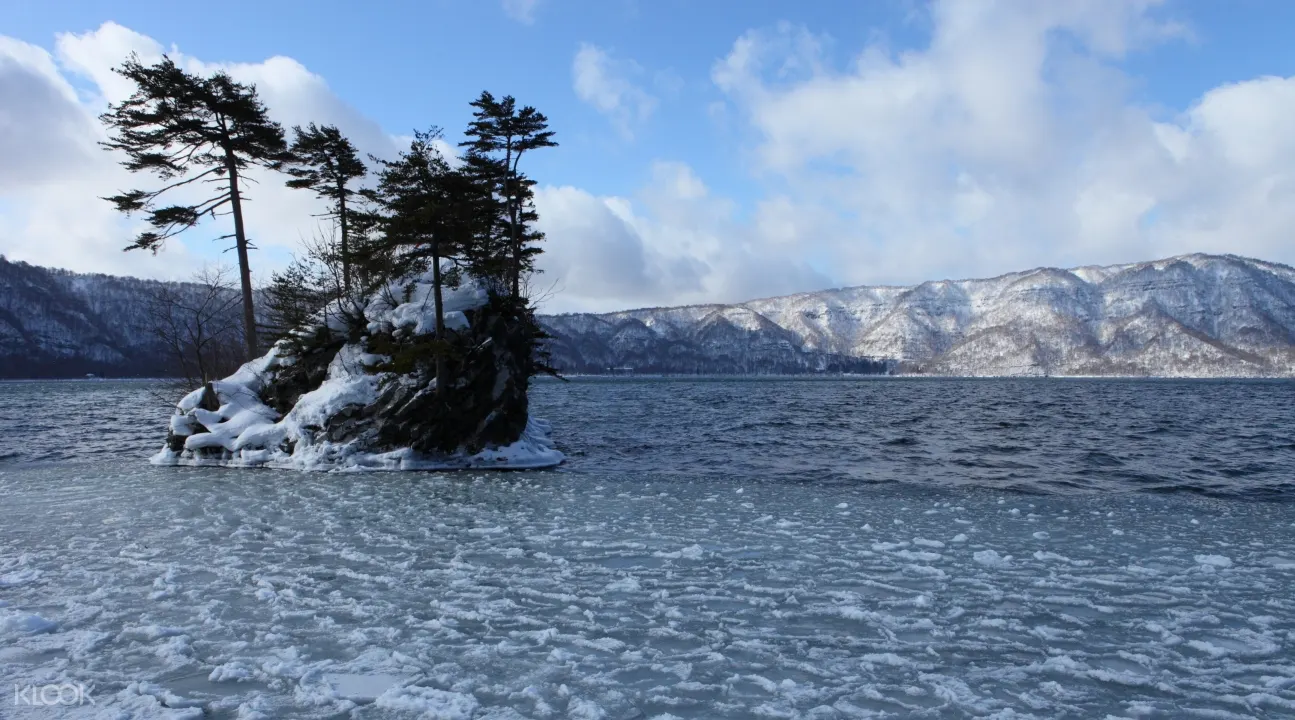 Winter Seasonal Icefall Lantern Show In Oirase Aomori Prefecture