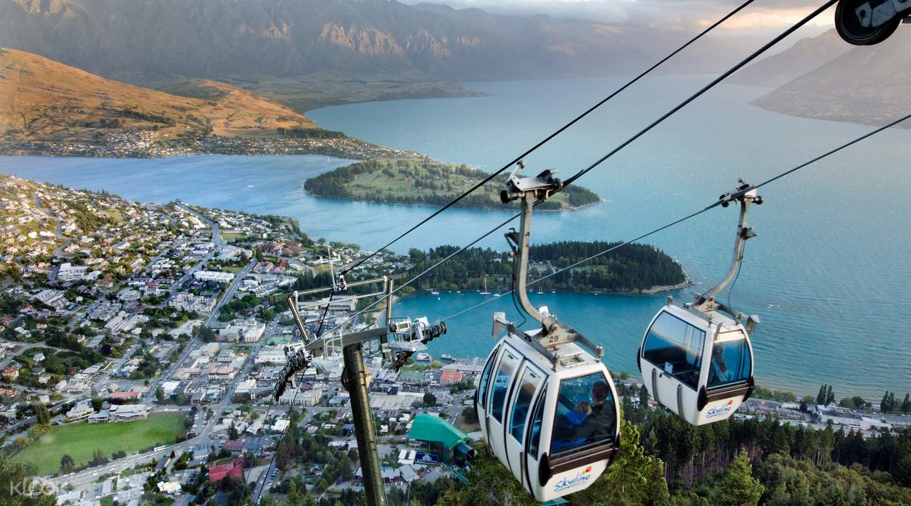 รถกระเช้าสกายไลน์กอนโดลา (Skyline Gondola) และรถเลื่อนลูจ