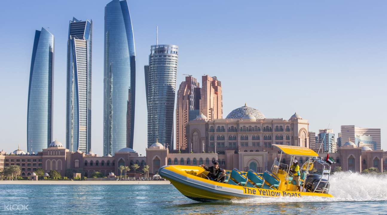 Emirates Palace, Royal Palaces And Grand Mosque Boat Tour ...