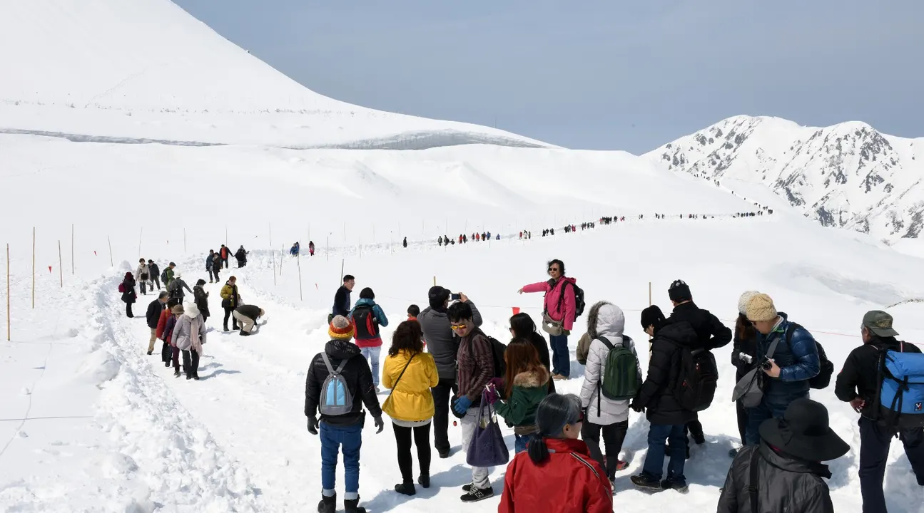立山黑部阿尔卑斯山脉路线 雪壁一日游 名古屋出发 Klook客路中国 立山黑部阿尔卑斯山脉路线 雪壁一日游 名古屋出发 Klook客路中国