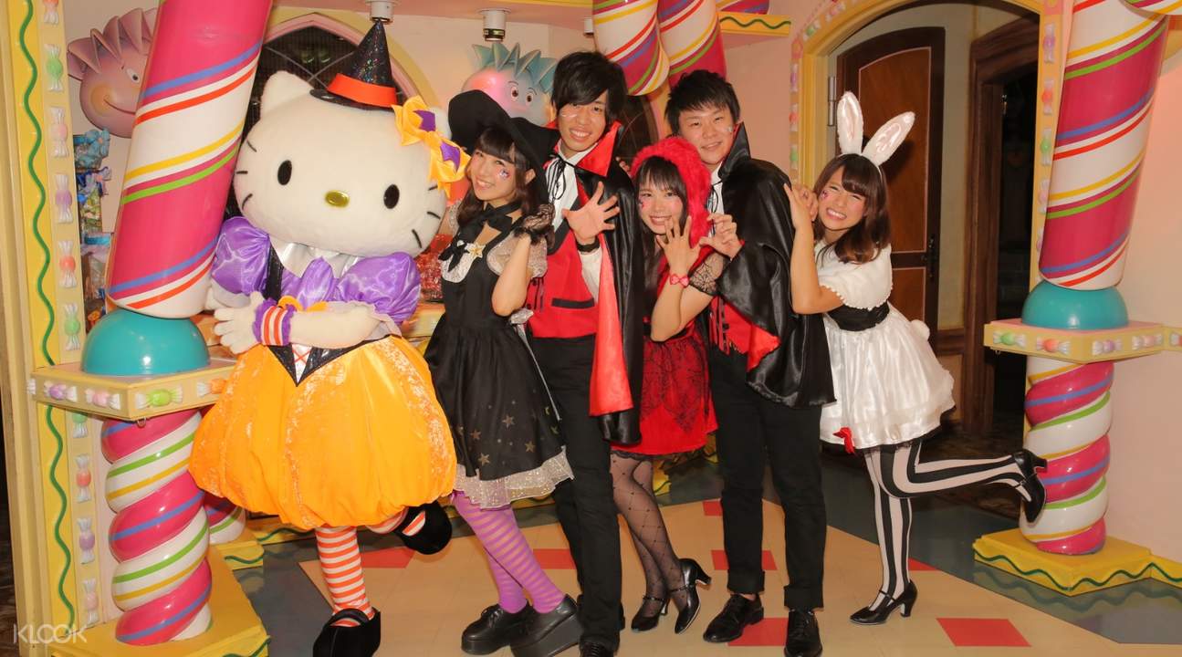 A Guide to Sanrio Puroland’s Halloween Party