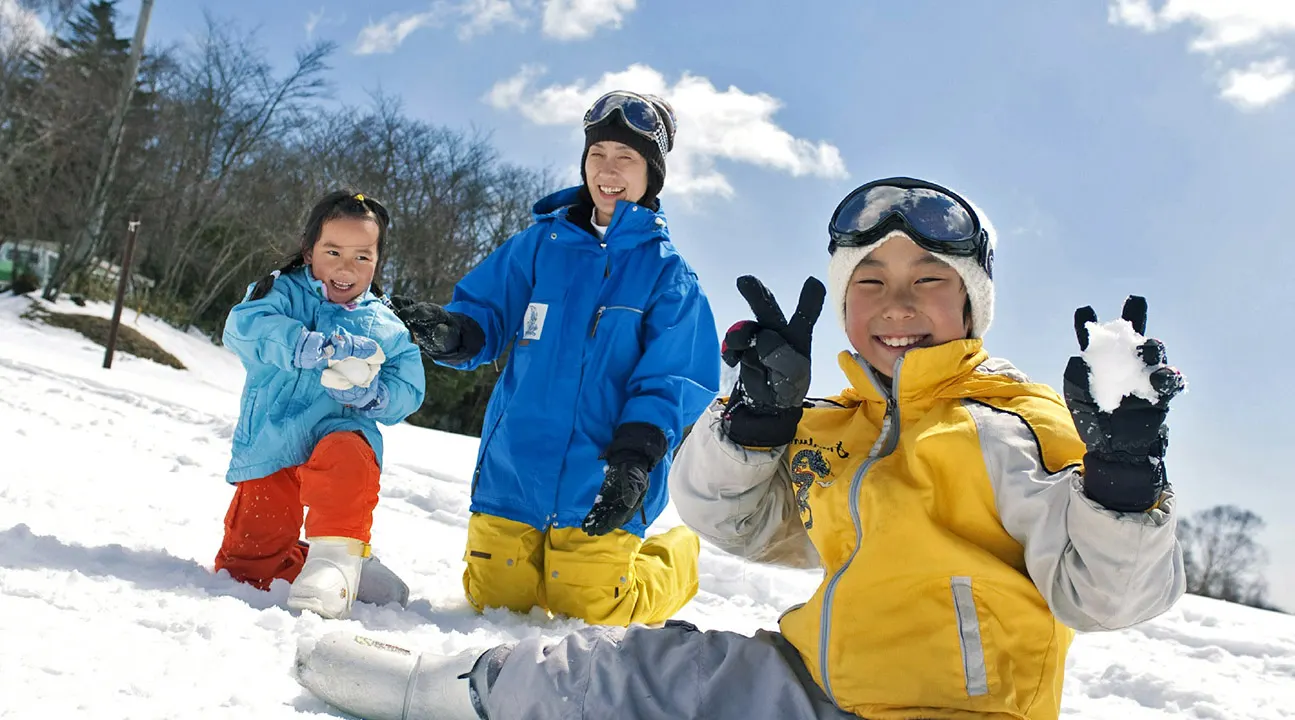 冬季限定富士山南麓二合目Snowtown Yeti滑雪場SAJ教練入門班（含往返巴士）