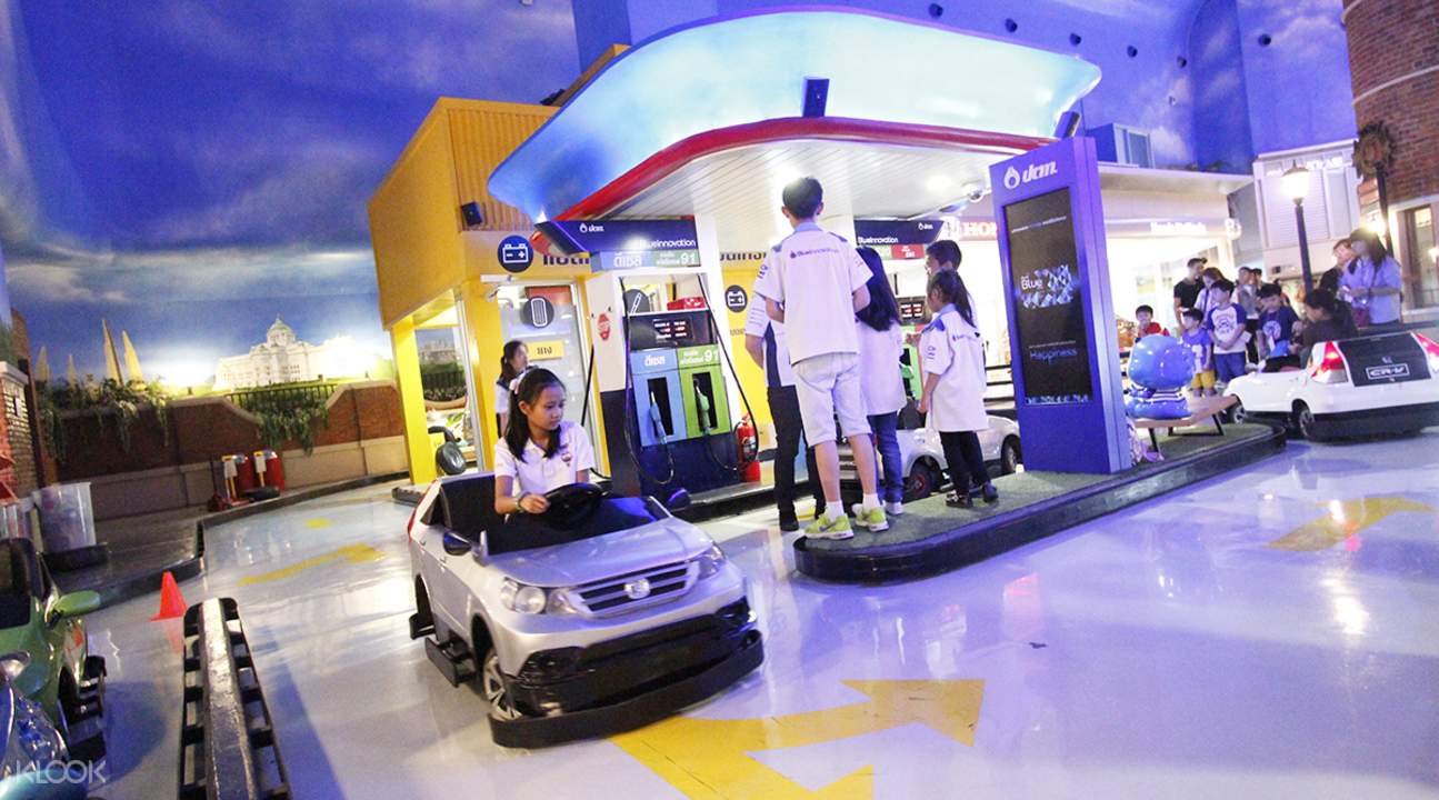 Ticket Fur Den Freizeitpark Kidzania In Bangkok We know that educational visits outside the classroom are powerful experiences that can allow children to explore the wider world. ticket fur den freizeitpark kidzania in bangkok