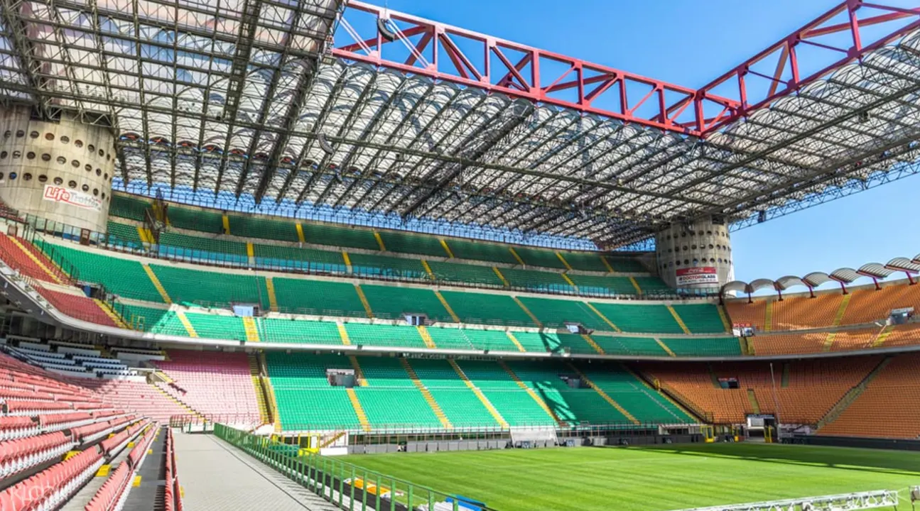 San Siro Stadium Entry Ticket With Sightseeing Bus Transport