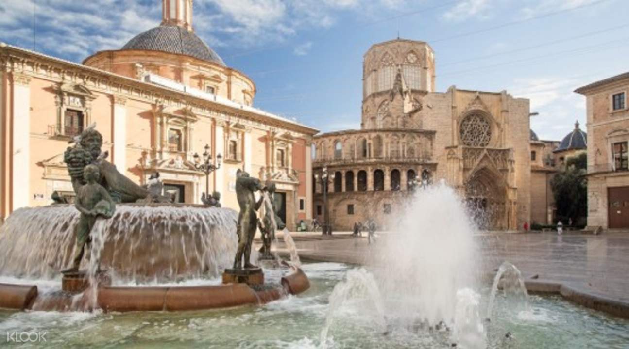 Valencia Old Town Walking Tour With Tapas Experience