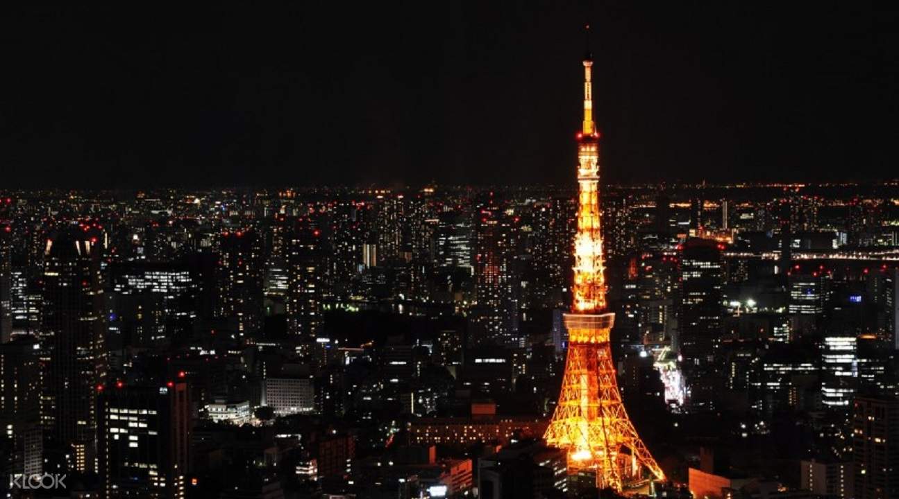  東京鐵塔晚上打燈