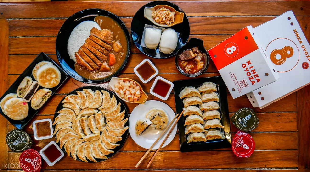 Kinza Gyoza - 素鐵訕車站