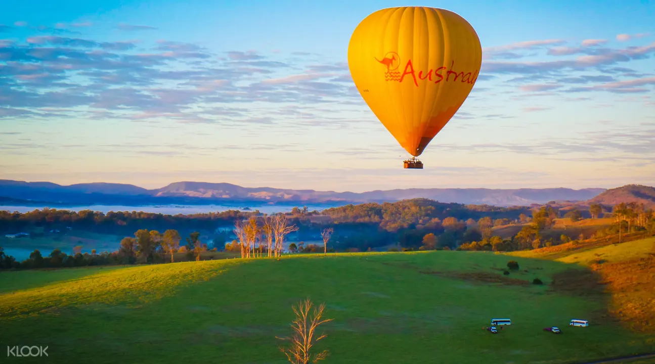 Hot Air Balloon and Green Island 