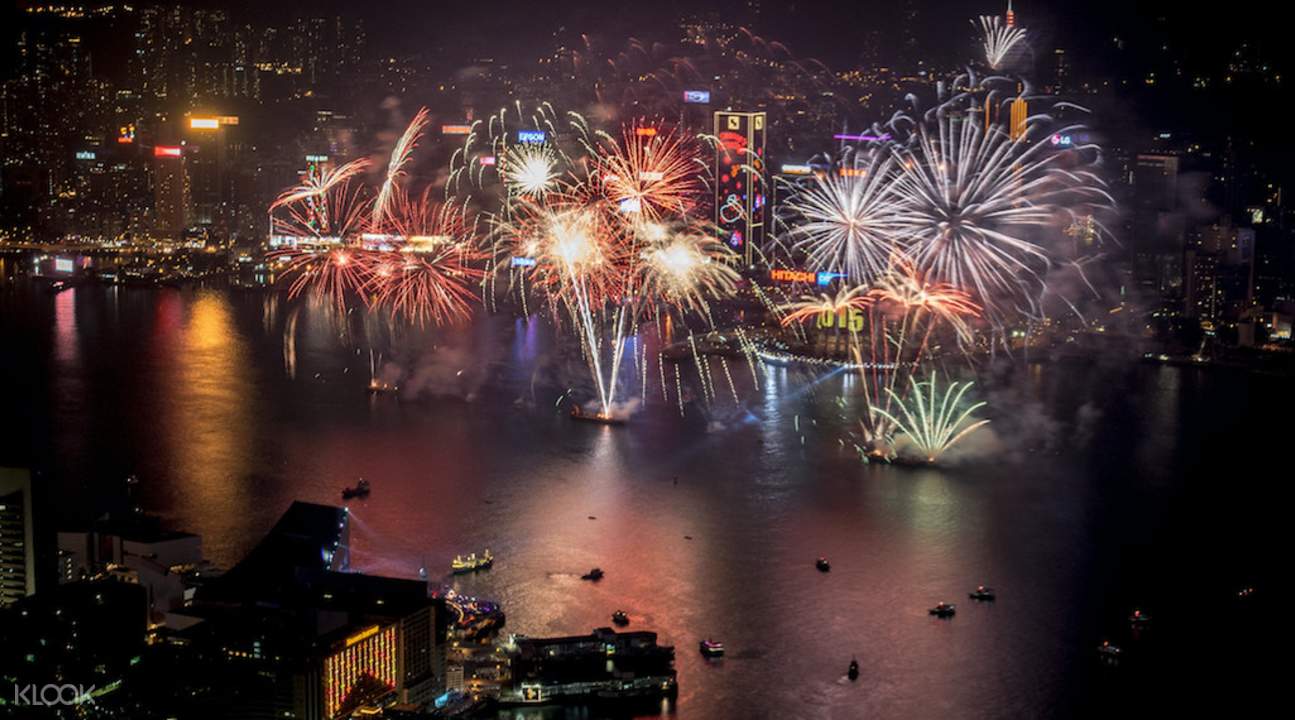 [SALE] New Year's Eve Fireworks Display and Yacht Experience at