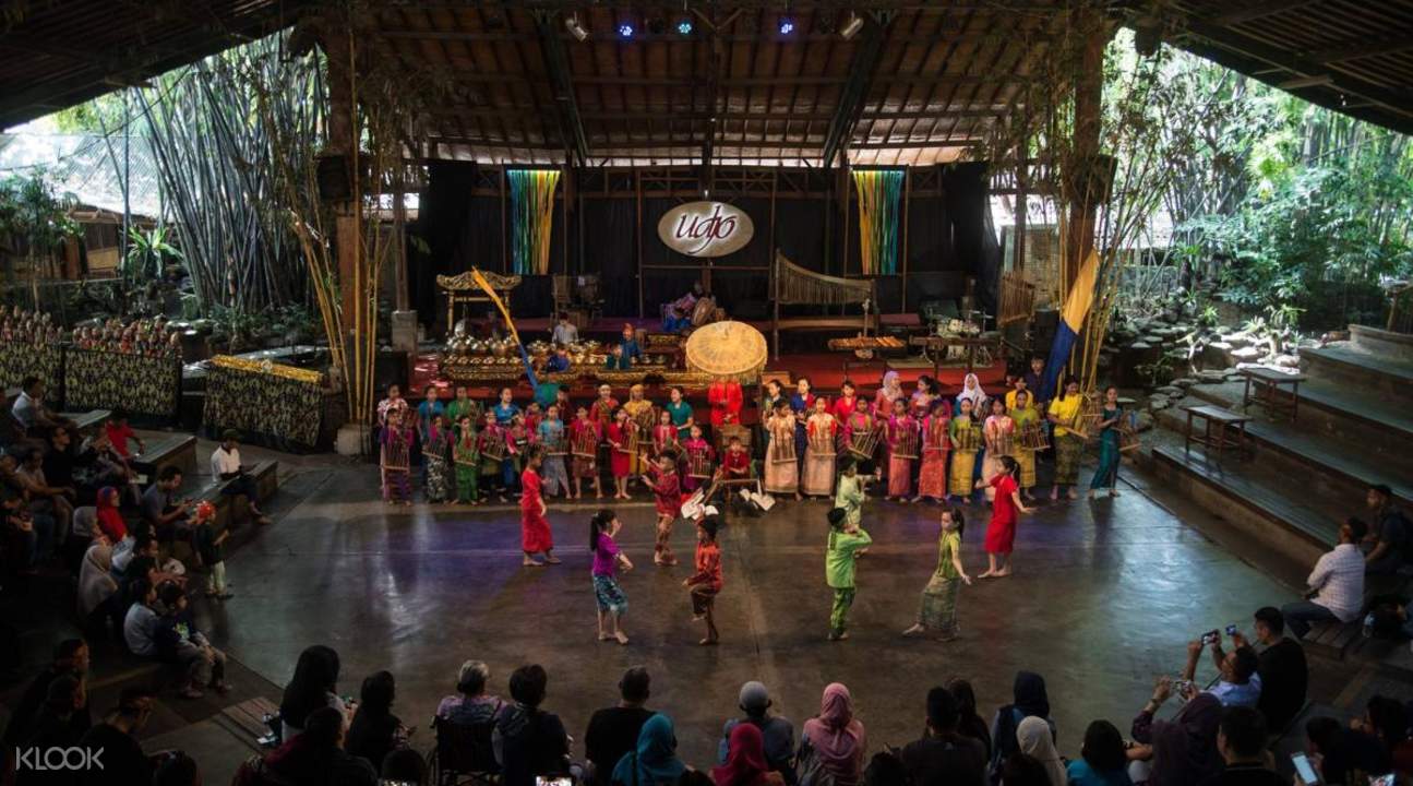 [SALE] Bandung Geology Museum and Angklung Performance Tour - Ticket KD
