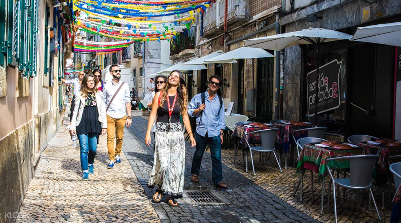 lisbon portugal walking tour